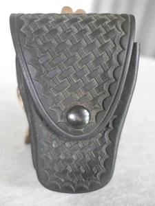 Tex Shoemaker & Sons 204A Basketweave Leather Tactical Handcuff Holster Pouch - Picture 1 of 9