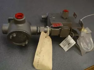 Interruptor de presión diferencial SOR 103AD-EF212-N1-C2A-TBYY 1500 psi / 500-139 - Imagen 1 de 1