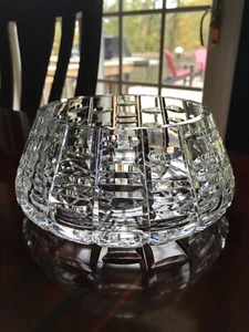 VINTAGE CUT GLASS CRYSTAL BOWL WITH HORIZONTAL AND VERTICAL CUTS 7-1/4" DIA. - Picture 1 of 10