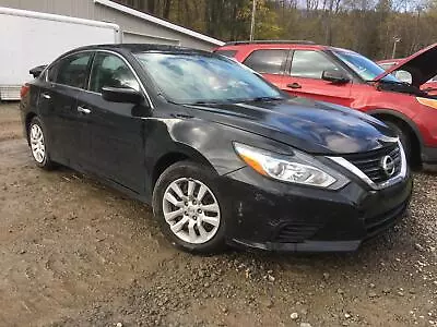 17 NISSAN ALTIMA Condensador (sdn) 2.5 Coche Foto 1 de 4