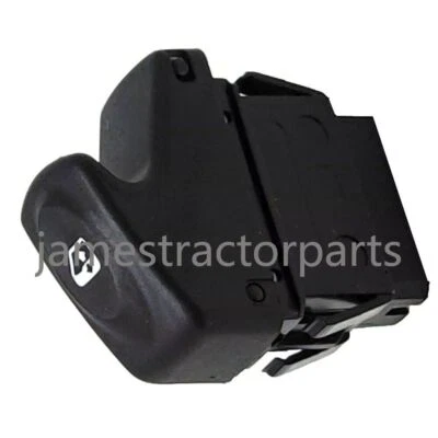 Насадка выключателя стеклоподъемника 7700838099 для 4-дверного седана Renault Megane 2002 года выпуска - Изображение 1 из 4