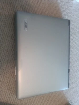 Acer Aspire 3000 Series Laptop.  - Image 1 of 4