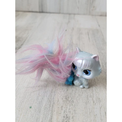 Disney blip princess cat poofy glitter toy figure Cover