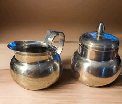 Vintage Oneida Creamer And Sugar Set MCM Lid 18/8 Stainless Steel Vtg - Image 1 of 2