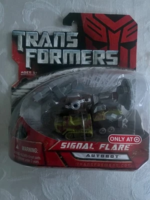 Transformers Target Exclusive Scout Class Signal Flare - Imagem 1 de 2