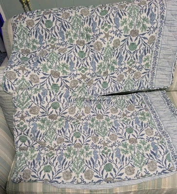 Стеганые наволочки Sigrid Olsen королевского размера в синюю белую цветочную полоску - Изображение 1 из 4