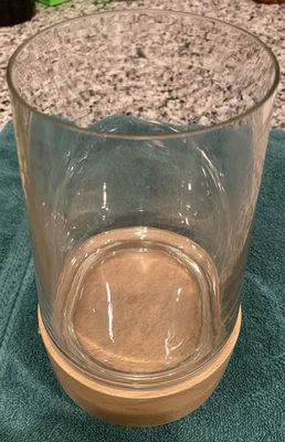 "Florero de terrario Smith & Hawken Mill Valley de 10,5"" de vidrio reciclado y madera NHH-732" Foto 1 de 4