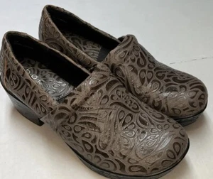 BOC Born Concept Floral Embossed Slip On Clogs Women’s SZ 9 Shoes - Picture 1 of 13