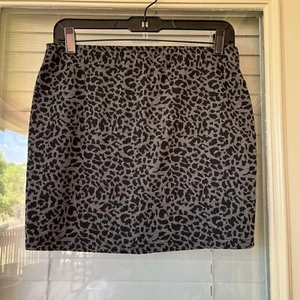 Sans Souci Women's Size L Gray Animal Print Pull On Mini Skirt - Picture 1 of 4
