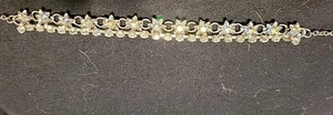 Hermoso collar gargantilla disfraz con pedrería transparente e iridiscente. 16" L - Imagen 1 de 4