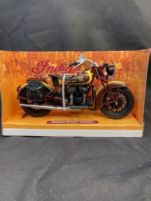 2017 New Ray 1934 Indian Sport Scout Motorcycle 1:12 - Image 1 of 4