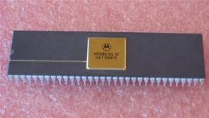 MC68010L10 MC68010 MOTOROLA PROCESSOR 64 PIN DIP PACKAGE ( QTY 1 ) ** NEW** - Picture 1 of 1
