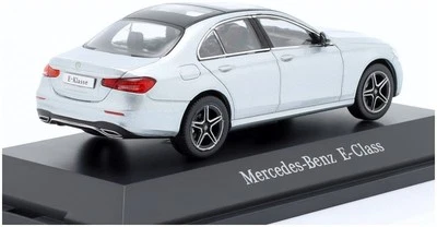 Mercedes E-Class AMG Line (W213) Facelift High-Tech Silver 1:43 - Dealer Model - - Image 1 of 2