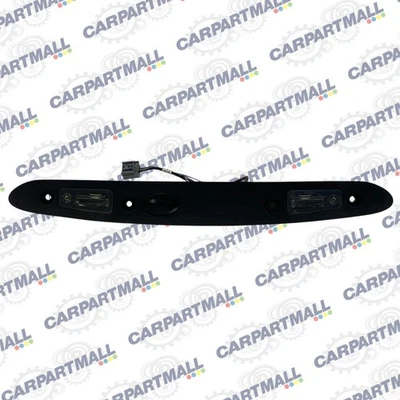 2015-2017 Chrysler 200 Rear Deck Trunk Lid Release Molding w/ License Lamps OEM Foto 1 de 4