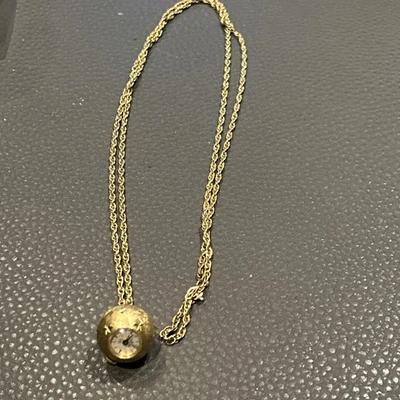 Reloj pedante vintage Lanco hecho en Suiza 17 joyas Incabloc cuerda mujer con cadena Foto 1 de 4