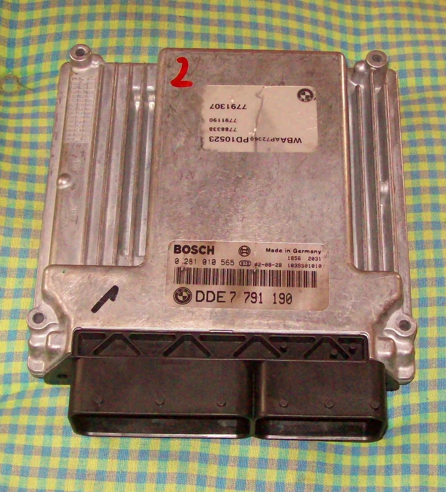 Motorsteuergerät BMW E46 Touring Automatic 320 d  M47N 09-2002  0281010565 - Bild 1 von 1