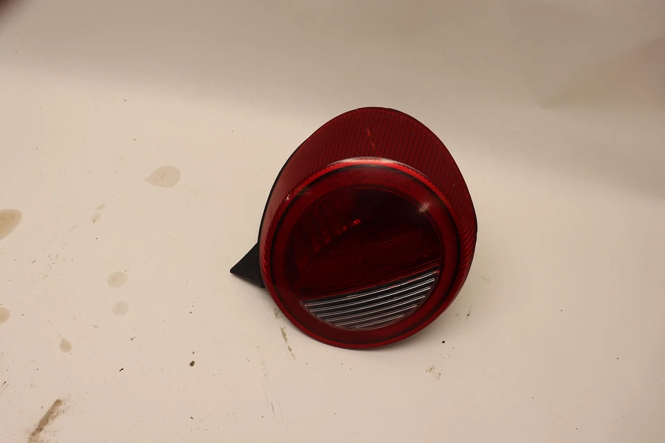 FORD THUNDERBIRD 2002-2005 LUZ TRASERA DERECHA MONTAJE LUZ TRASERA OEM Foto 1 de 4