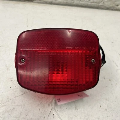 Kawasaki 440 LTD 1980 OEM LUZ TRASERA LUZ DE FRENO TRASERA Foto 1 de 4