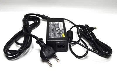 FSC Fujitsu Netzteil 19V 3,42A 65W für FUTRO, Acer mit Stecker 5,5/1,7mm - Bild 1 von 4