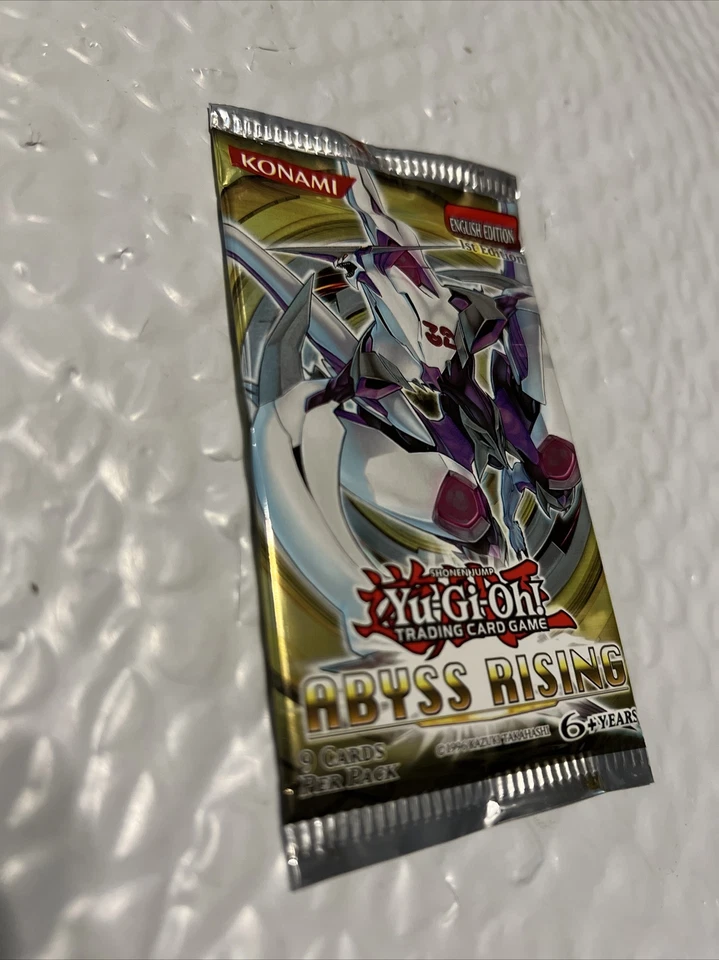 1996 Yugioh Abyss Rising Booster Pack English 1st Edition Konami Unweigh