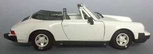 Polistil 1/24 Scale Diecast White Porsche 911 SC - Picture 1 of 8