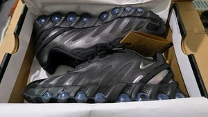 W Nike Air Max DN8 UK6 Talla 4 Negro/Mtlc Gris Oscuro/Hierro/Gris Auténtico NUEVO - Imagen 1 de 5