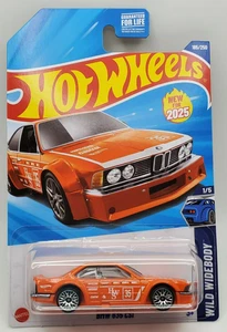 BMW 635 CSI Wild 2025 Hot Wheels naranja carrocería ancha #185 - Imagen 1 de 2