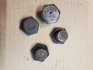Gutbrod Agrozet MF70 - 4 Großgewindeschrauben, Original-neuwertig - Bild 1 von 1