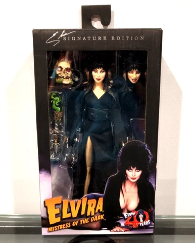 NECA REEL TOYS SIGNATURE EDITION ELVIRA MISTRESS OF THE DARK WITH EXTRA HEAD Cover