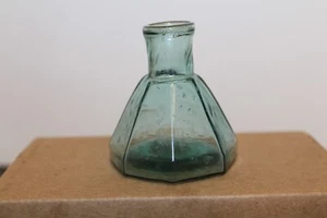 Hellgrüne Tönung 8-seitige Regenschirm Tinte offene Pontil Flasche # 2 - Bild 1 von 5