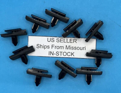 (Pack of 10) Rocker Panel Moulding Clips Fasteners for Charger & 300 68283229AA - Image 1 of 4