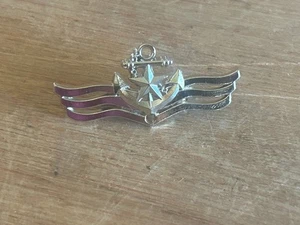 Broche Pin Estrella Ancla Tono Plata Metal 1-3/4" Largo Azul Marino? Ayuda náutica insegura - Imagen 1 de 24