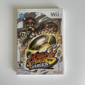 Mario Strikers Charged Wii Complete w/ 33 page instruction booklet - Bild 1 von 5