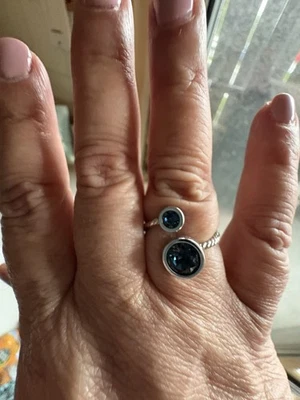 Anillo Acurrucado Cristal Touchstone de Swarovski en Cristal Piedra Azul Talla 7 Foto 1 de 2