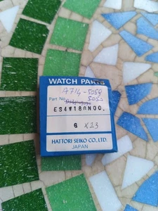Vintage LCD Digitaluhr Seiko A714--5059 5050 Kristall ES4W18GN00 NOS - Bild 1 von 1