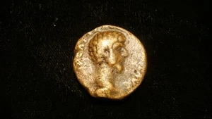 LUCIUS VERUS. AD 161-169. AS. M. AURELIUS & L. VERUS shacking hands - Picture 1 of 2