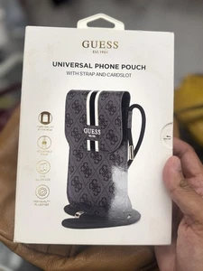 GUESS CUSTODIA TELEFONO UNIVERSALE CON CINTURINO E SLOT SCHEDE - Foto 1 di 3
