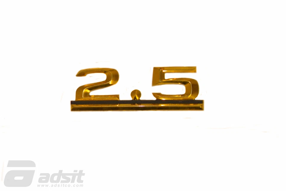 Mercedes-Benz 190D 1986-1989 2,5 dorado tapa trasera insignia designación 2018171515 nuevo Foto 1 de 1