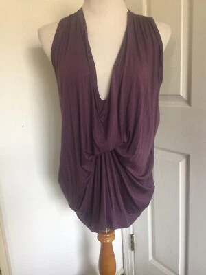 Top Riller & Fount sin mangas escote drapeado diseño retorcido talla 1 (4-6) nuevo sin etiquetas Foto 1 de 4