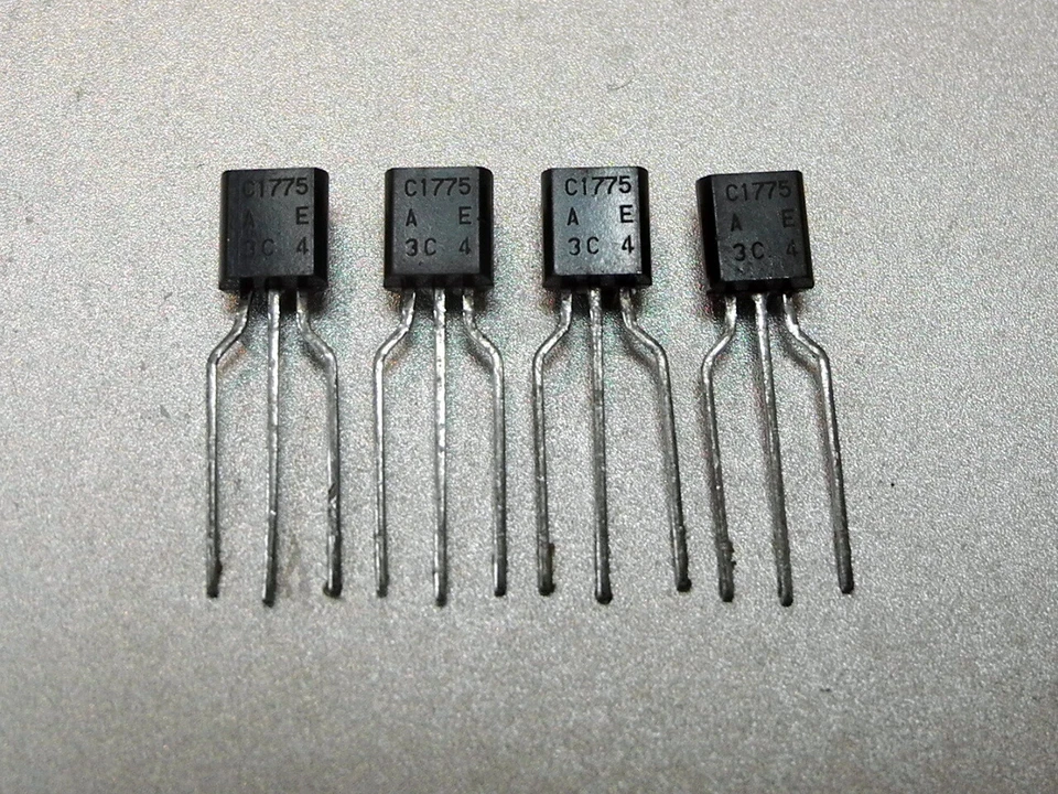 Matched quad HITACHI 2SC1775 2SC1775A rank E transistor - Image 1 of 1