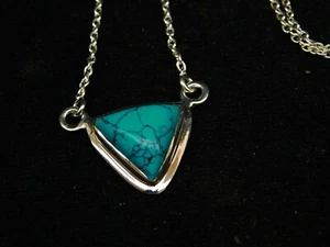 Beautiful 925 Sterling Silver Chinese Turquoise Triangle Healing Silver Necklace - Picture 1 of 9