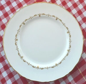 Dinner Plates 'Gold Chantilly' by ROYAL WORCESTER - Picture 1 of 4
