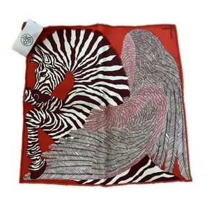 Bufanda Hermes Carre Nano 20 332816S 02 Rojo Burdeos Marfil Cebra Pegaso - Imagen 1 de 6