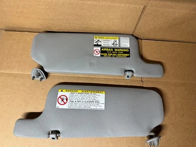 Par de parasoles Toyota Rav4 1996-2000 conductor pasajero OEM GRIS Foto 1 de 4