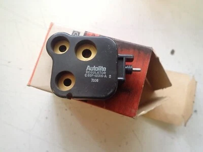 Nuevo de Lote Antiguo 1968 1969 1970 Ford Thunderbird Lincoln Alternador Regulador C8SZ-10316-A Foto 1 de 4
