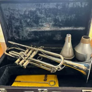 Yamaha YTR-737 Trumpet - Picture 1 of 12