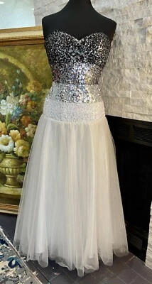 Night Moves White Tulle Prom Ball Gown Drop Waist Blak & Silver Sequins Size 8 - Image 1 of 4