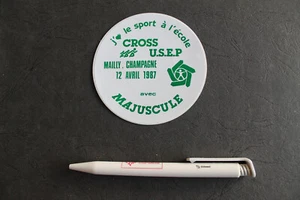 Autocollant / Sticker - USEP avec MAJUSCULE - J'aime le sport à l'école - MAILLY - Picture 1 of 2