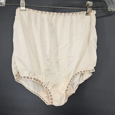 Calcinha feminina vintage Shifra 7 cintura alta náilon acabamento floral lingerie anos 70 vovó - Imagem 1 de 4