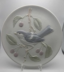 Special Gifts by Crowning Touch Japan Bluebird on Branch Bisque 7.75 Wall Plate - Picture 1 of 4